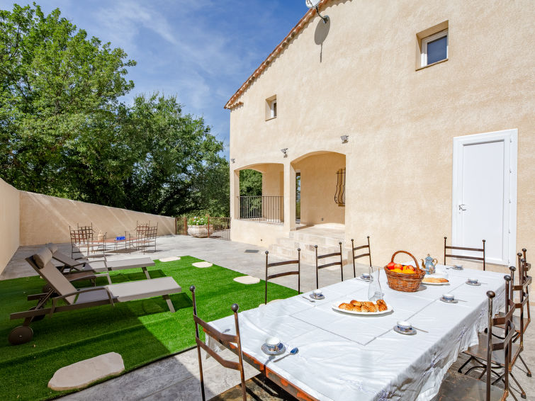 Foto van exterieur van Vakantiehuis Bauduen