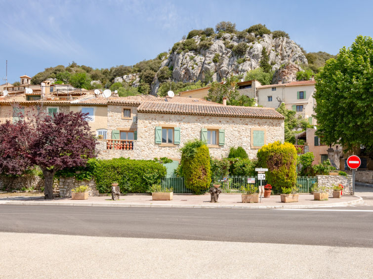 Foto van omgeving van Vakantiehuis Bauduen