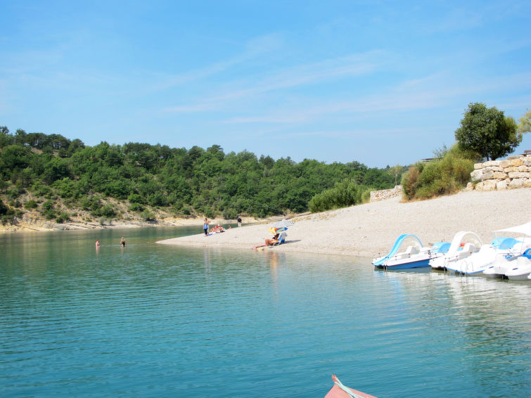 Foto van omgeving van Vakantiehuis Bauduen