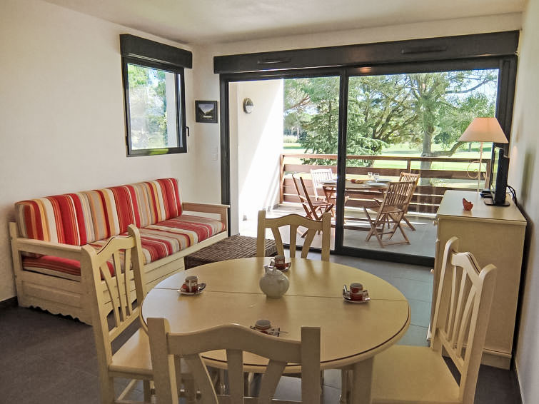 Ontsnap naar Rust en Comfort in Appartement Le Golf Clair | Out! Vakantiehuizen