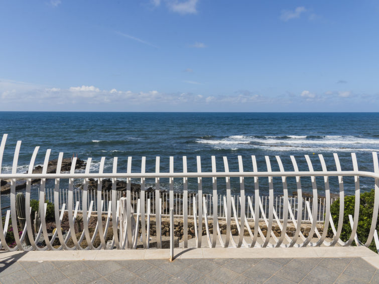 Foto van exterieur van Vakantiehuis Santa Marinellain de winter