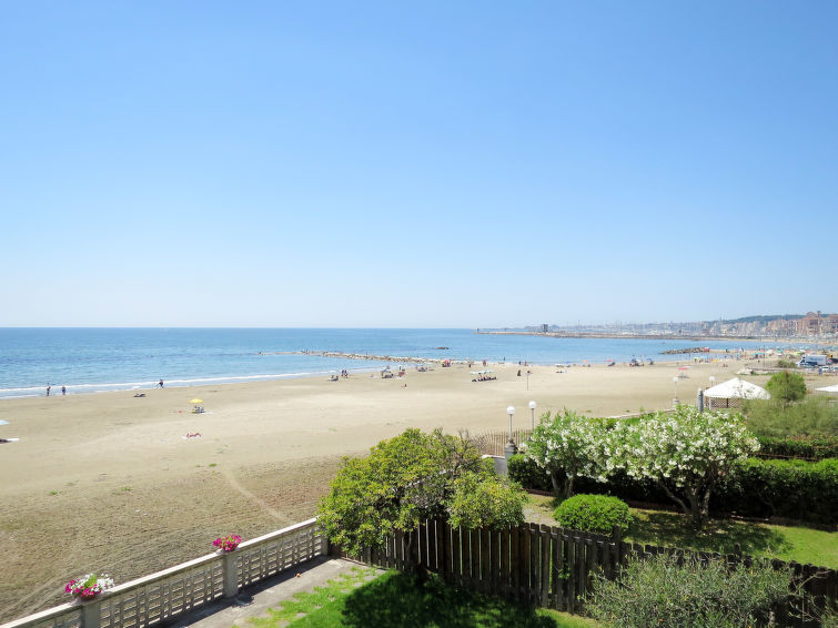 Foto van omgeving van Vakantiehuis Anzio