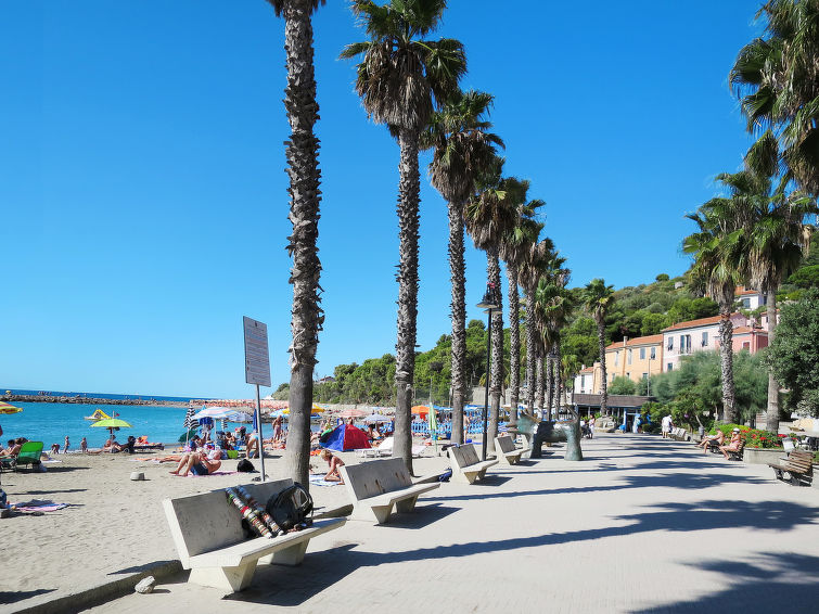 Foto van omgeving van Vakantiehuis San Lorenzo al Mare
