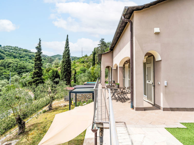 Foto van exterieur van Vakantiehuis Pontedassio