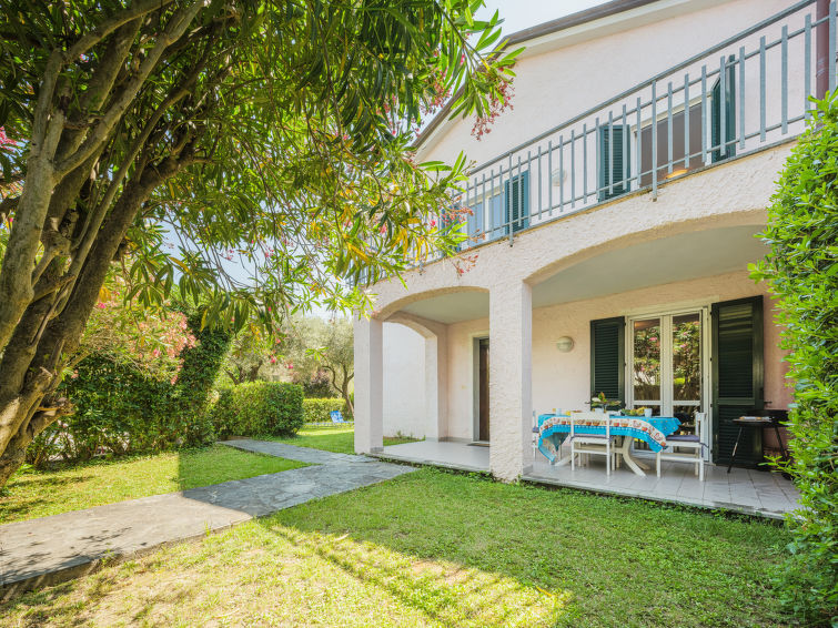 Foto van exterieur van Vakantiehuis Ameglia