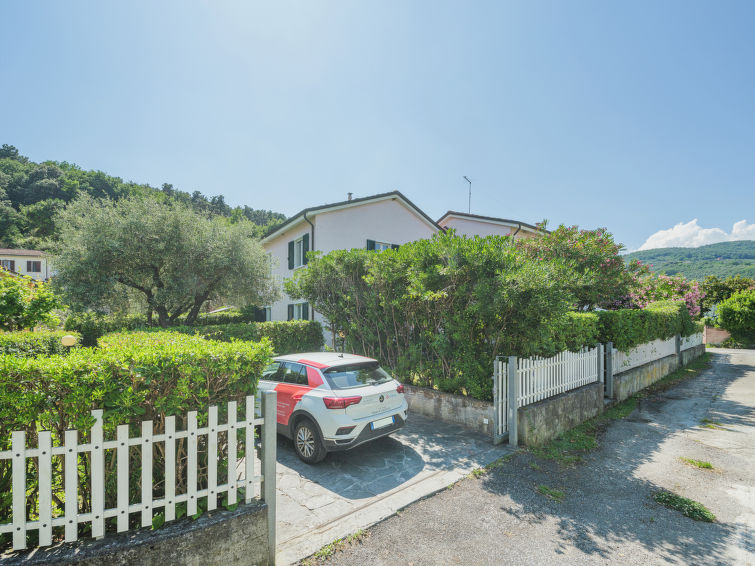 Foto van exterieur van Vakantiehuis Ameglia