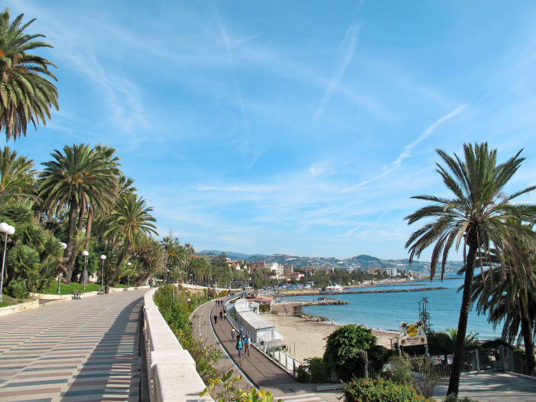 Foto van omgeving van Vakantiehuis Sanremo