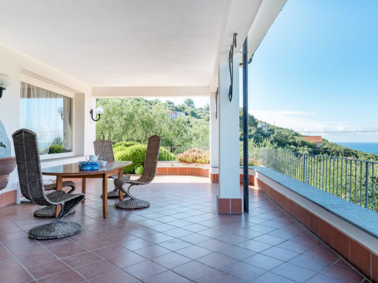 Vakantiehuis Alberto: Luxe en Comfort in Diano Marina | Out! Vakantiehuizen