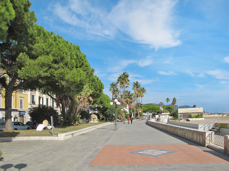 Foto van omgeving van Vakantiehuis Diano Marina