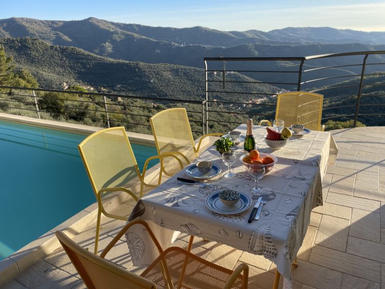 Foto van exterieur van Vakantiehuis Valloria