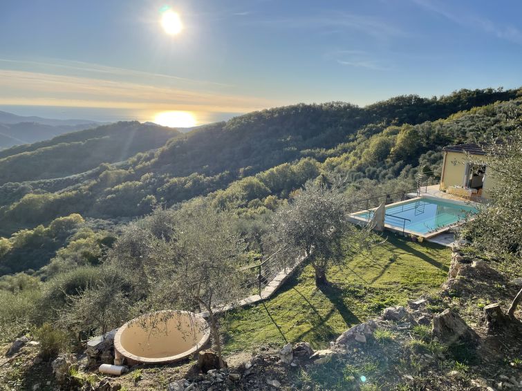 Foto van exterieur van Vakantiehuis Valloria