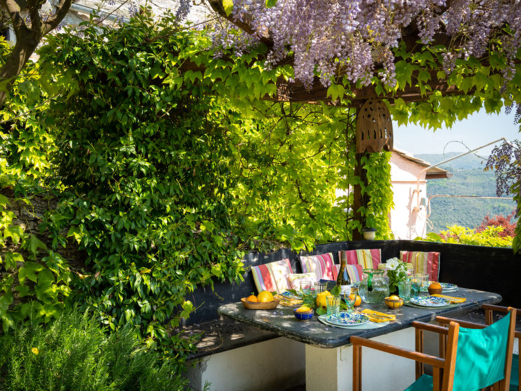 Foto van exterieur van Vakantiehuis Dolcedo