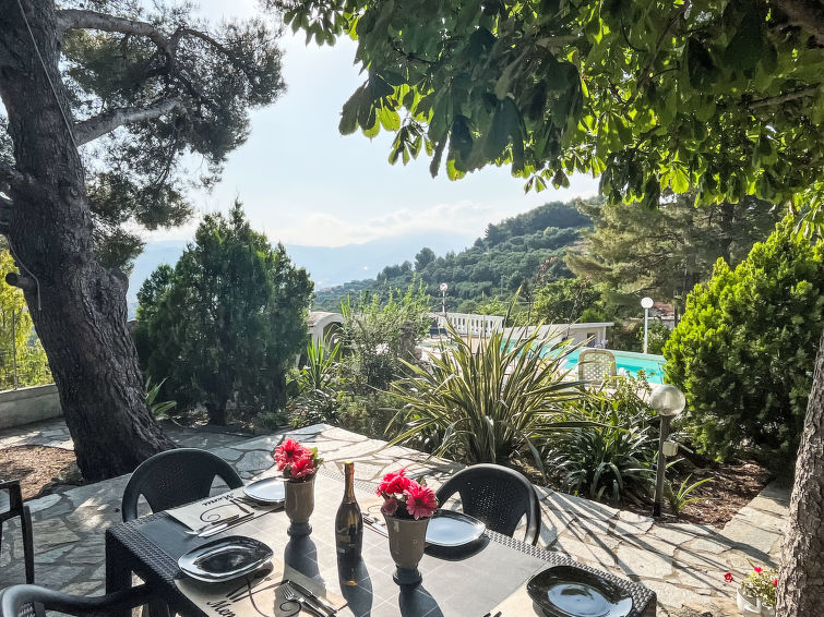 Foto van exterieur van Vakantiehuis Poggi