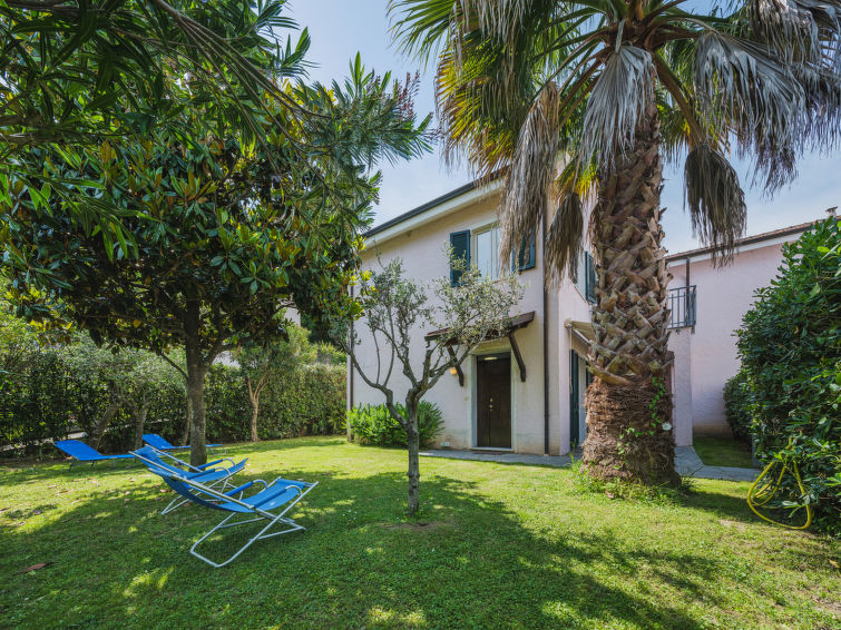 Foto van exterieur van Vakantiehuis Ameglia