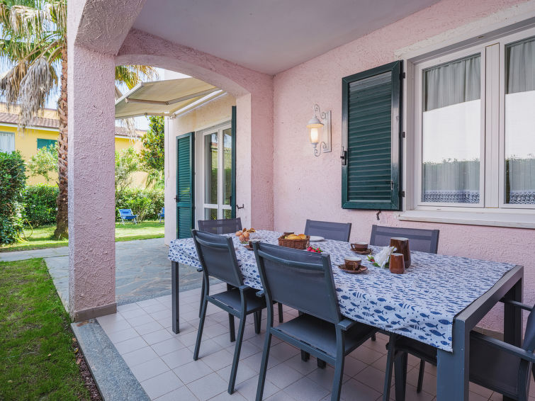 Foto van exterieur van Vakantiehuis Ameglia