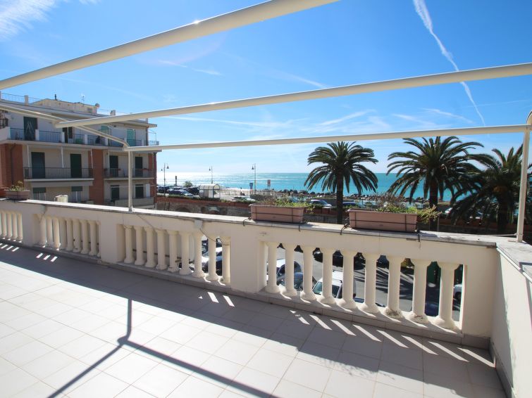 Foto van exterieur van Vakantiehuis Moneglia
