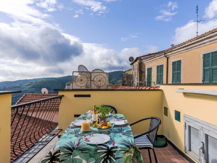 Ontdek het Charmante Casa Alfonso e Derna in Pietrabruna | Out! Vakantiehuizen