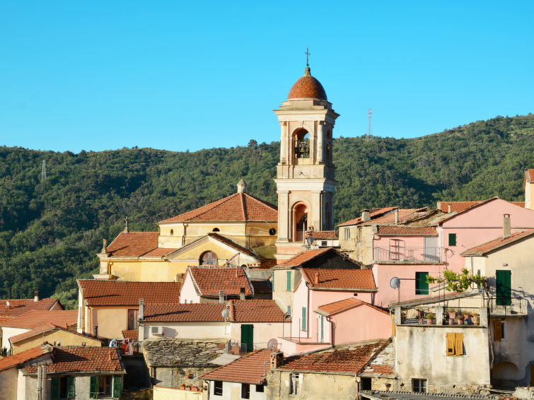 Foto van omgeving van Vakantiehuis Pietrabruna