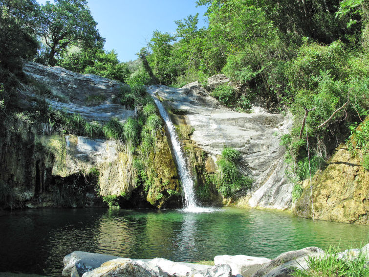 Foto van omgeving van Vakantiehuis Pietrabruna