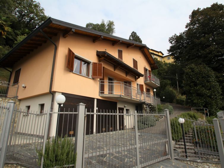 Foto van exterieur van Vakantiehuis Brezzo di Bedero Foto van exterieur van Vakantiehuis Brezzo di Bedero