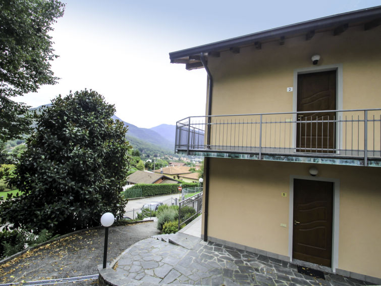 Foto van exterieur van Vakantiehuis Brezzo di Bedero Foto van exterieur van Vakantiehuis Brezzo di Bedero