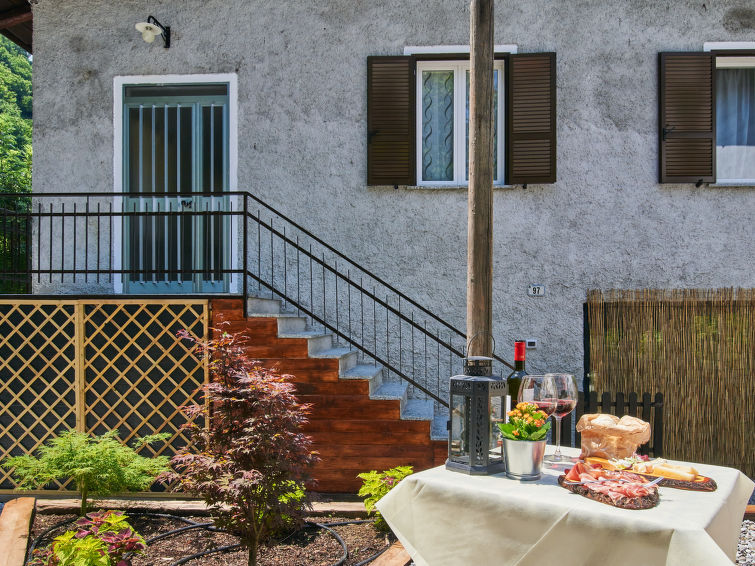 Foto van exterieur van Appartement Colico