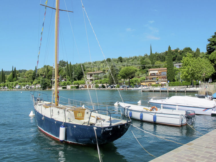 Foto van omgeving van Vakantiehuis San Felice del Benaco