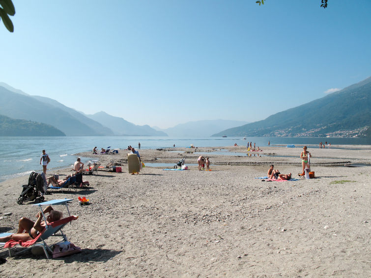 Foto van omgeving van Vakantiehuis Gravedona