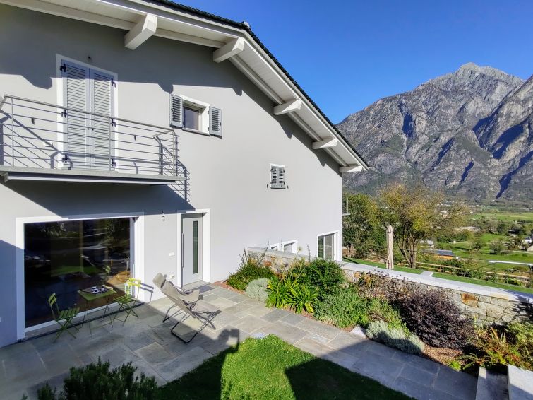 Foto van exterieur van Appartement Lago di Mezzola