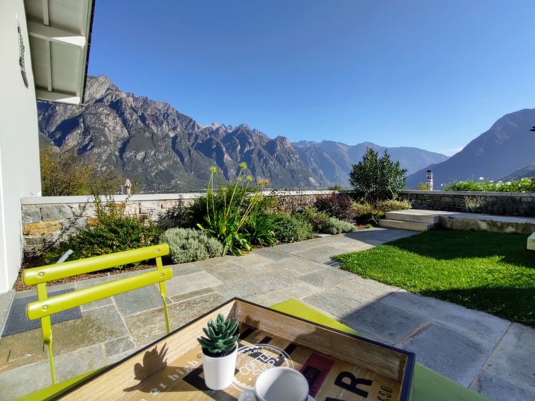 Foto van exterieur van Appartement Lago di Mezzola