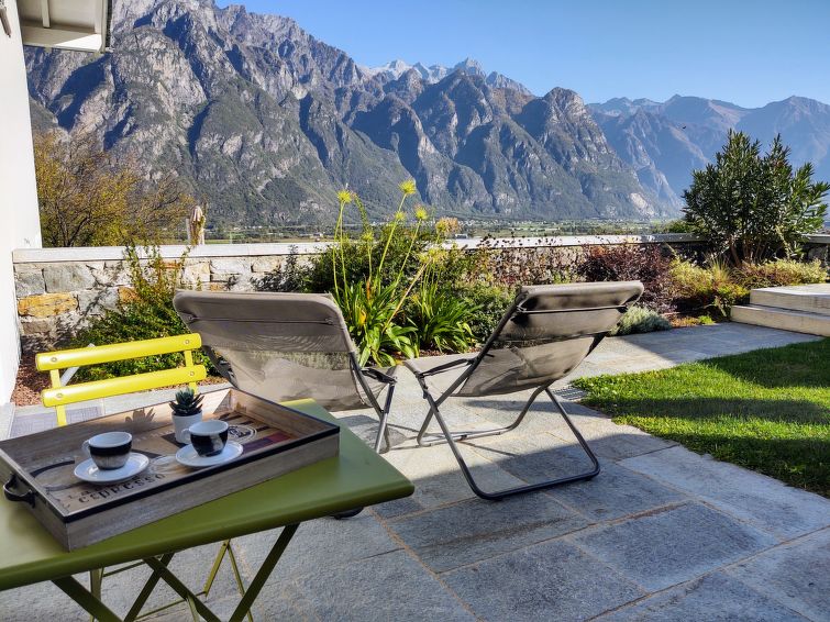 Foto van exterieur van Appartement Lago di Mezzola