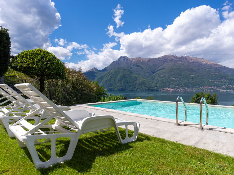 Foto van exterieur van Vakantiehuis Varenna
