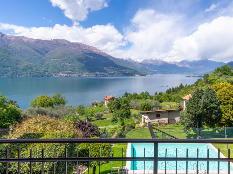 Foto van exterieur van Vakantiehuis Varenna