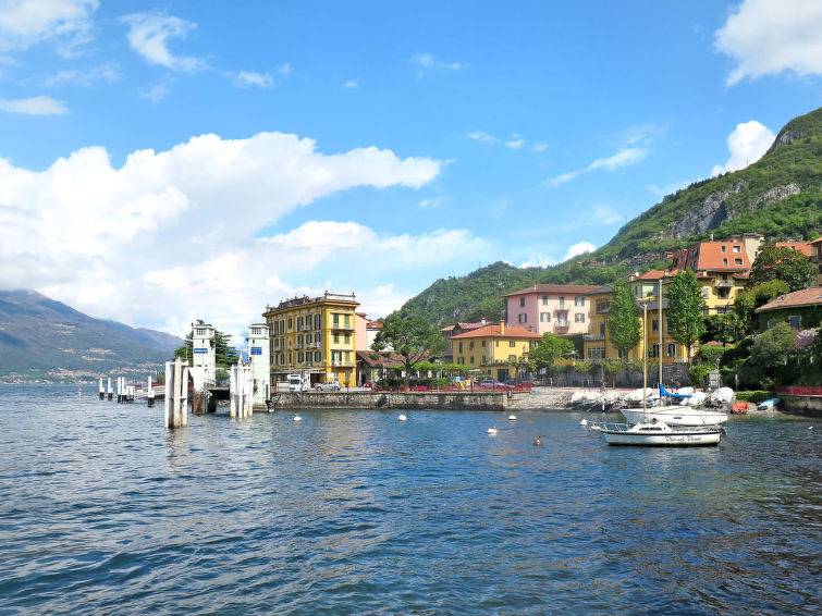 Foto van omgeving van Vakantiehuis Varenna