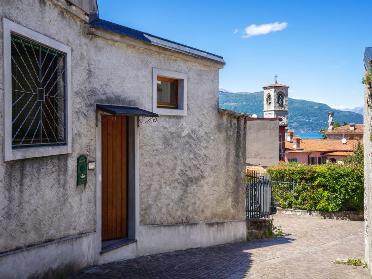 Foto van exterieur van Vakantiehuis Porto Valtravaglia