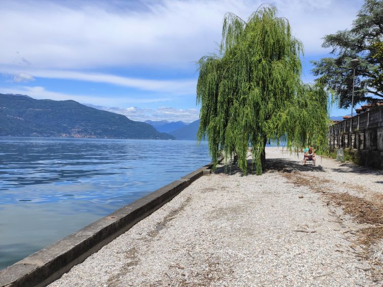 Foto van omgeving van Vakantiehuis Porto Valtravaglia