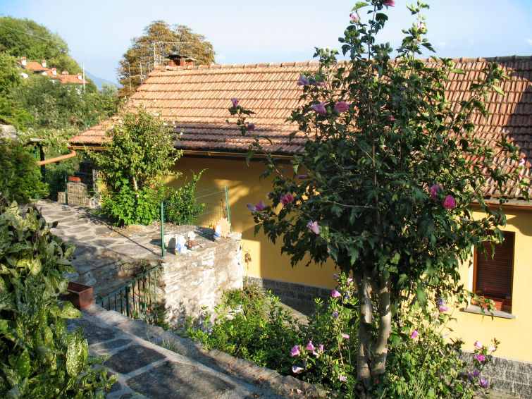 Foto van exterieur van Vakantiehuis Cannero Riviera