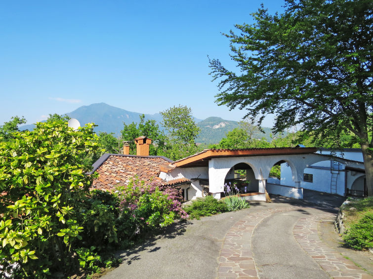 Foto van exterieur van Vakantiehuis Leggiuno