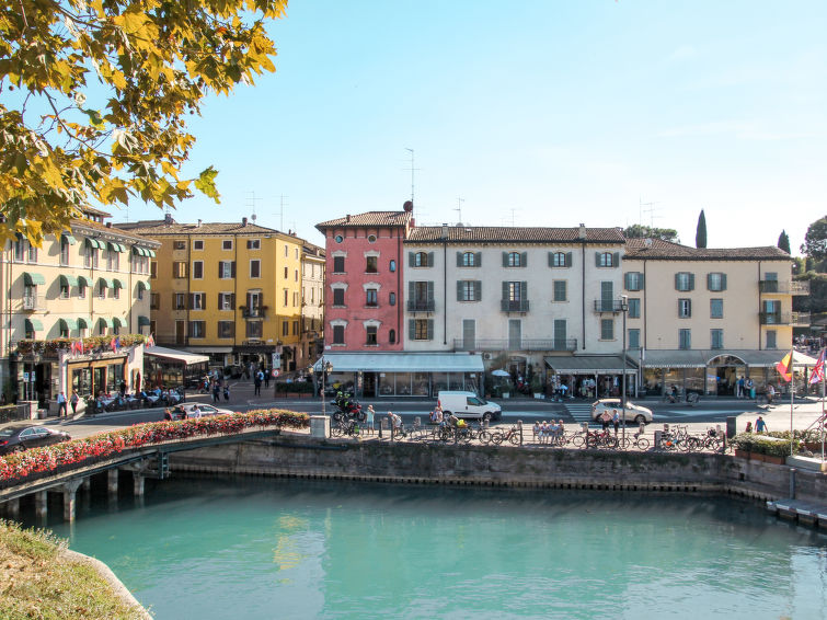 Foto van omgeving van Vakantiehuis Peschiera del Garda