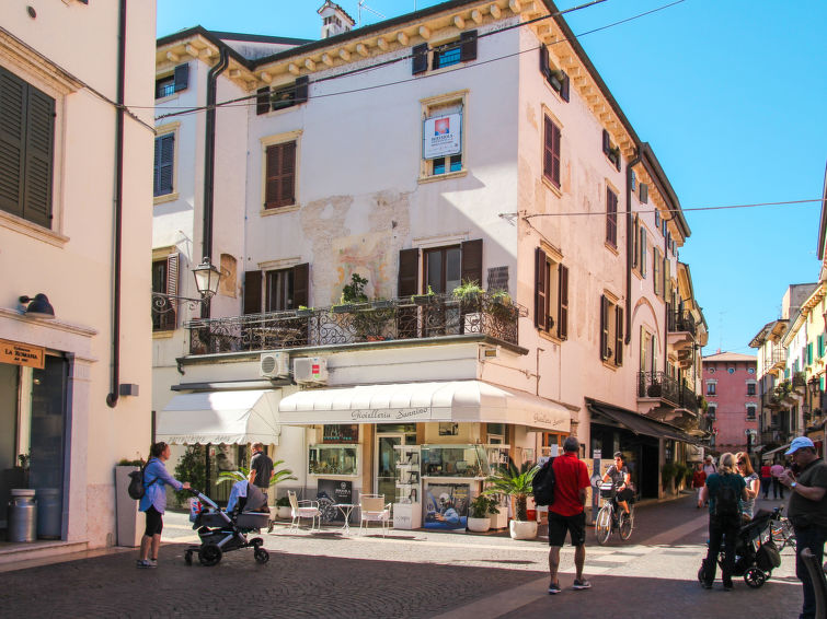 Foto van omgeving van Vakantiehuis Peschiera del Garda