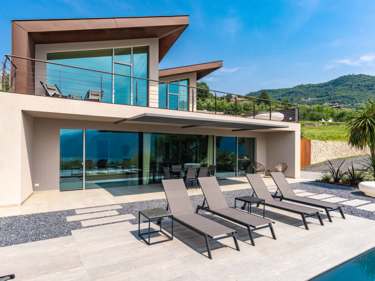 Foto van exterieur van Vakantiehuis Riva di Solto