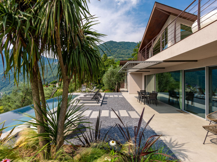 Foto van exterieur van Vakantiehuis Riva di Solto