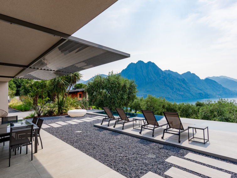 Foto van exterieur van Vakantiehuis Riva di Solto