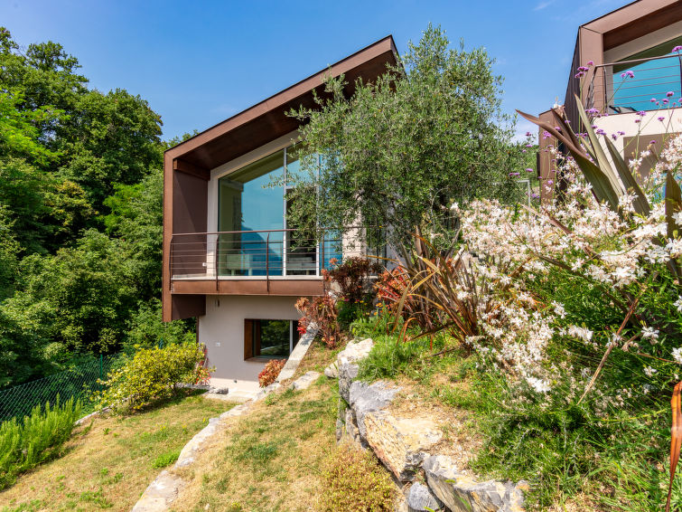 Foto van exterieur van Vakantiehuis Riva di Solto