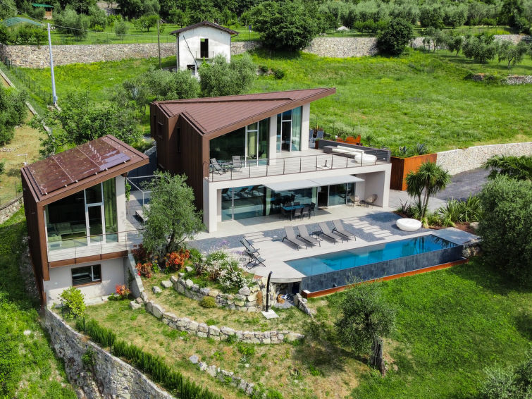 Foto van exterieur van Vakantiehuis Riva di Solto