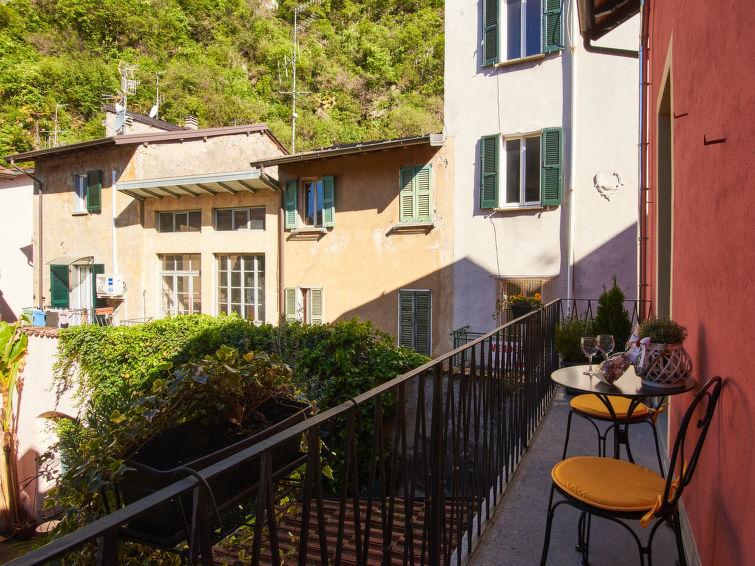 Foto van exterieur van Vakantiehuis Porlezza