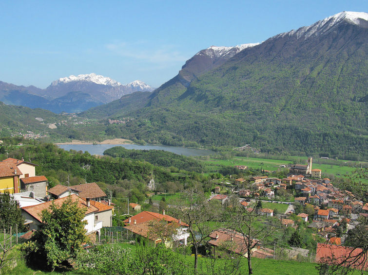 Foto van omgeving van Vakantiehuis Porlezza