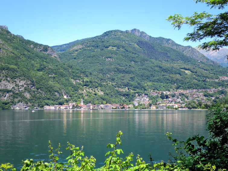 Foto van omgeving van Vakantiehuis Porlezza