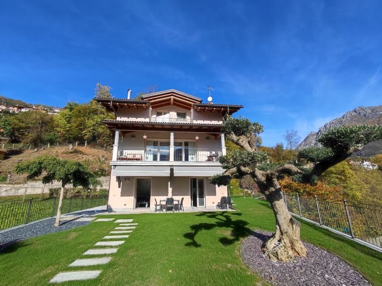 Ontdek het Comfort van Appartement Casa Ulivo aan het Meer v... | Out! Vakantiehuizen