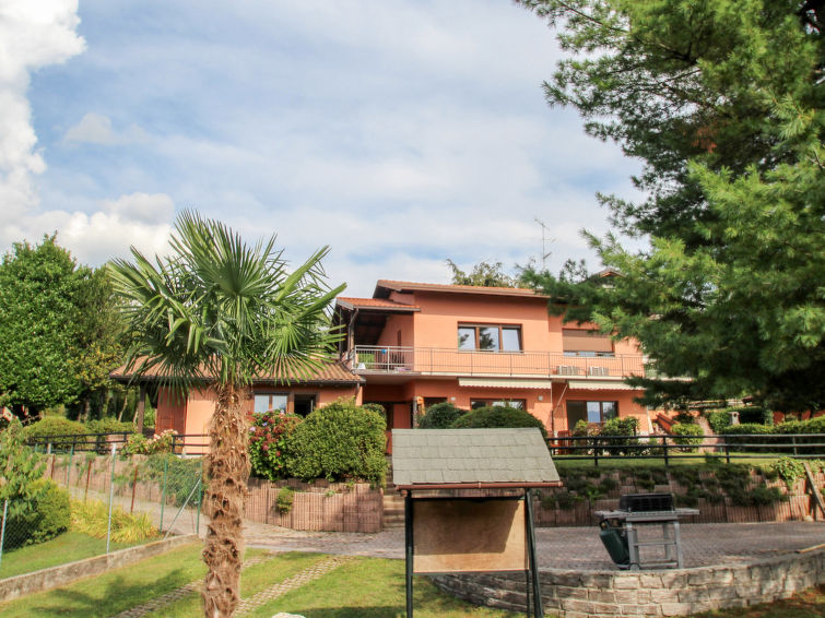Appartement Residenza Agrifoglio: Comfortabel Verblijf aan h... | Out! Vakantiehuizen